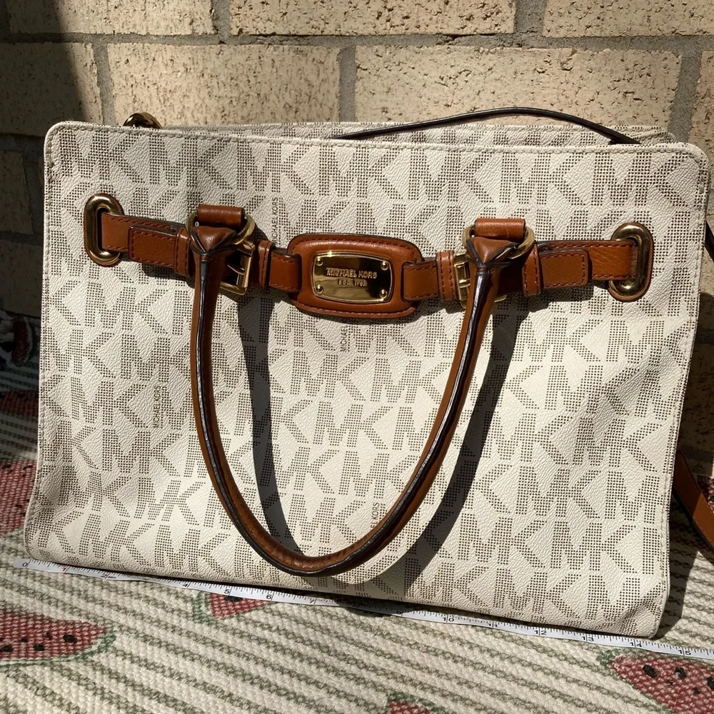 Michael Kors Vanilla Gold Belt Buckle Hamilton Tote Crossbody Satchel Bag Purse - Picture 15 of 17